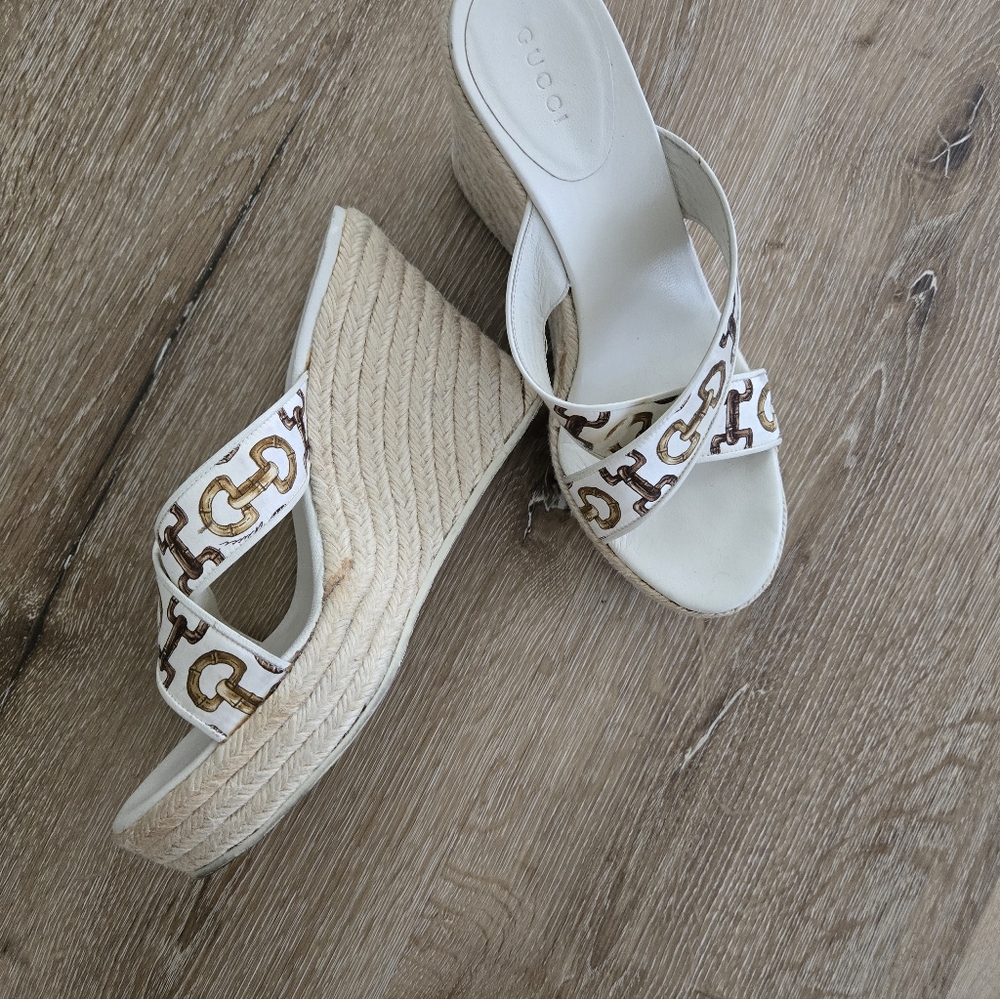 Gucci Women's White and Brown Platform Sandals - Picture 12 of 12